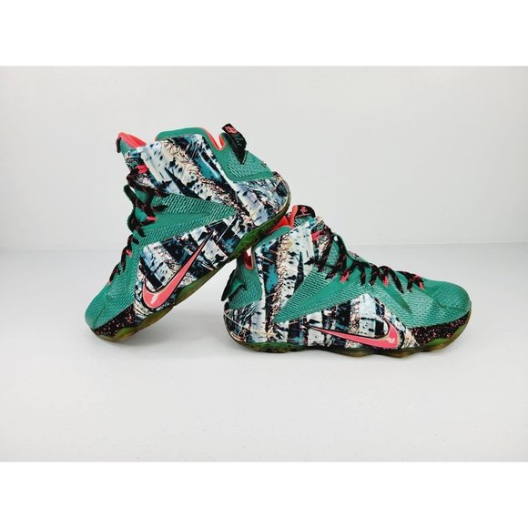 Nike LeBron XII Christmas Basketball Shoes main image 10